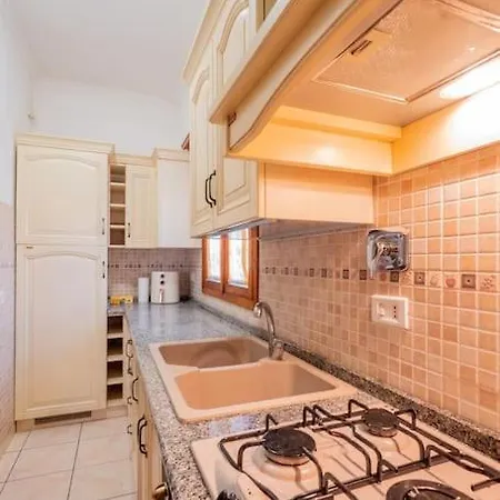 Appartamento Deliziosa Casa Al Mare Con Giardino E Posto Auto