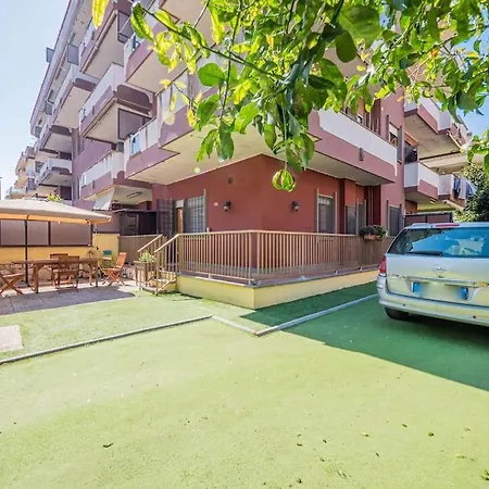 Appartamento Deliziosa Casa Al Mare Con Giardino E Posto Auto Torvaianica