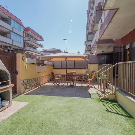 Deliziosa Casa Al Mare Con Giardino E Posto Auto * Torvaianica